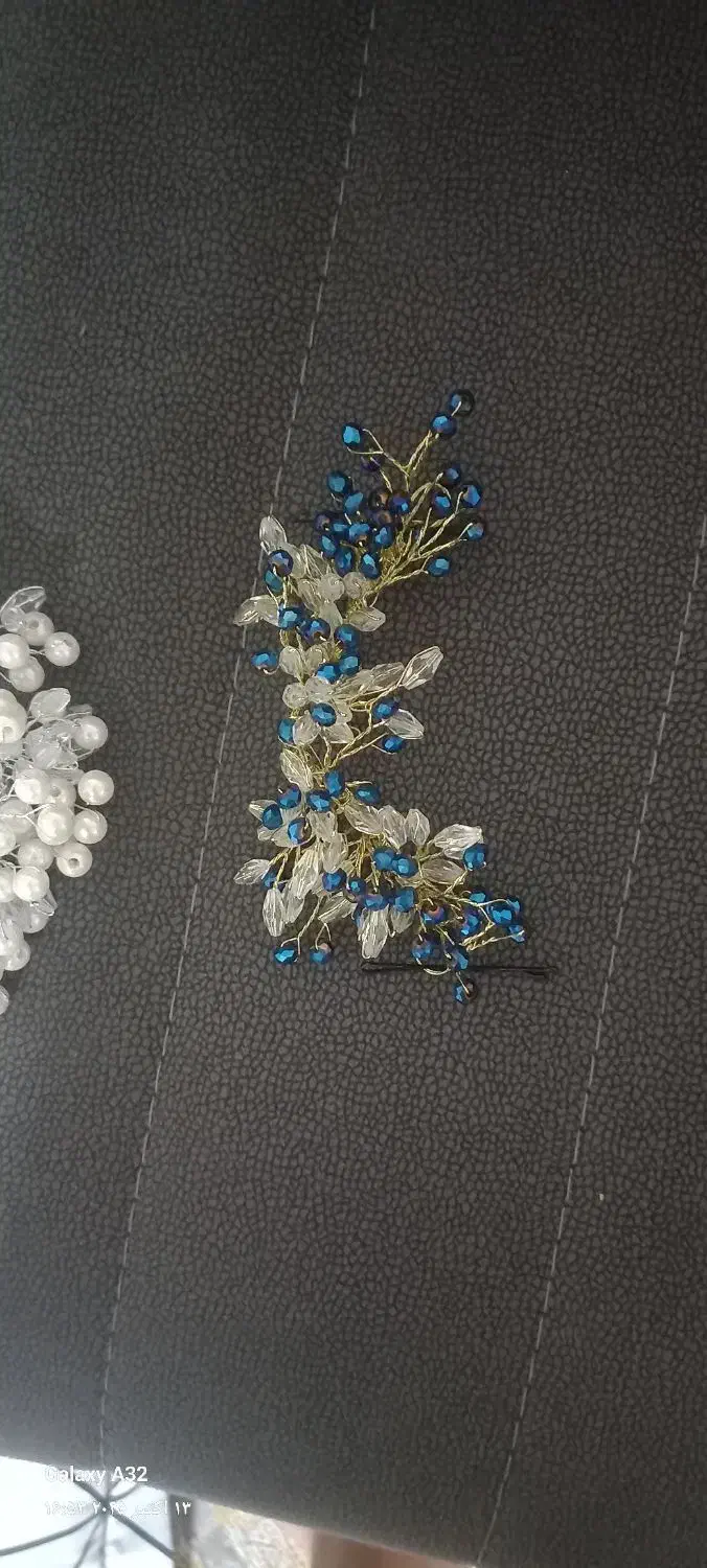 تزئینات موی|جواهرات|فردیس, ثابتی|دیوار