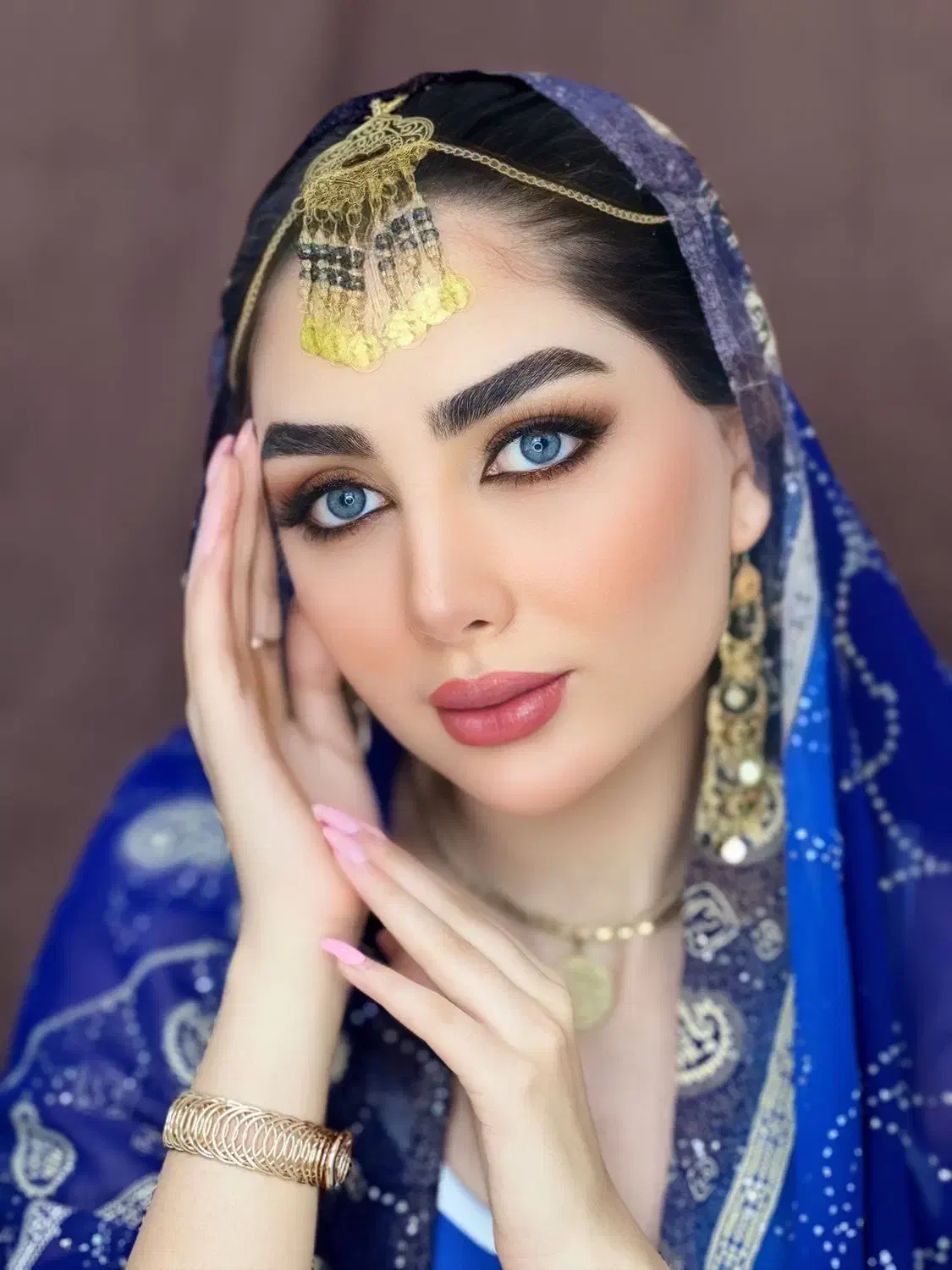 میکاپ و شنیون و زلف حرفه ای|خدمات آرایشگری و زیبایی|شیراز, شهرک پرواز|دیوار