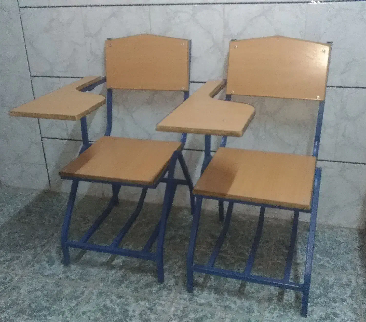 نیمکت دست ساز ومقاوم|صندلی و نیمکت|نجف‌آباد, هفده شهریور|دیوار