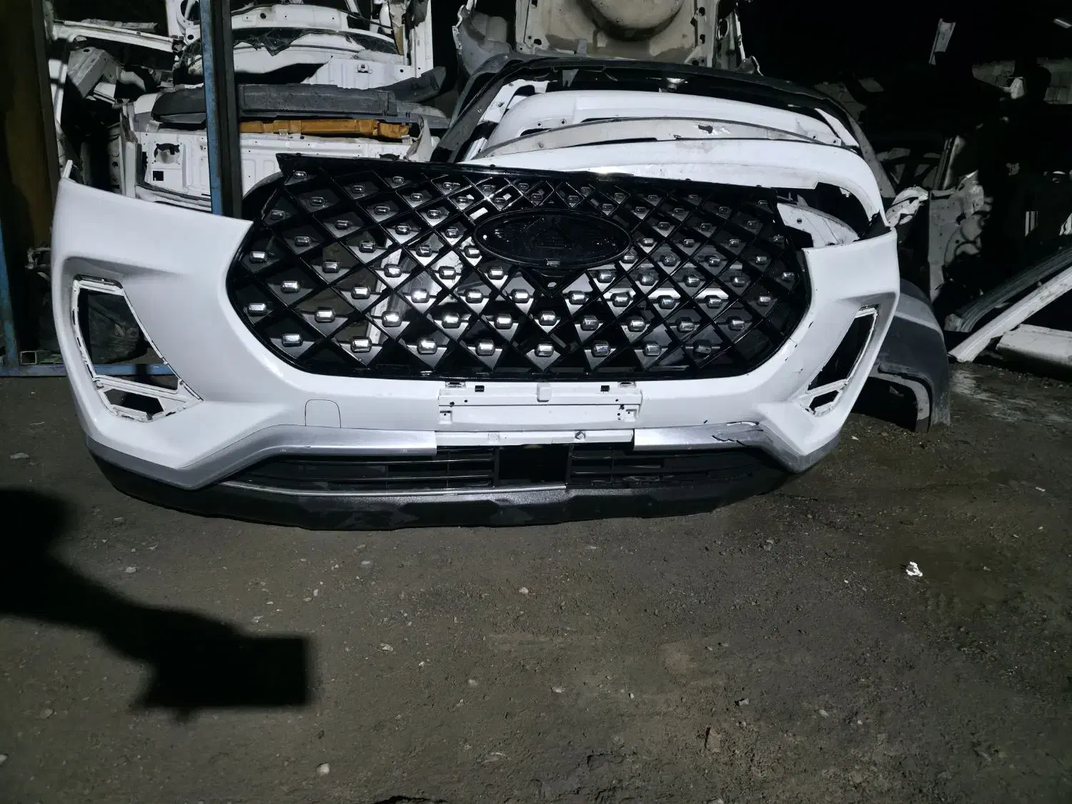 سپر جلو تیگو7پرو pro سفید رنگ فابریک باجلوپنجره|قطعات یدکی و لوازم جانبی|تهران, صادقیه|دیوار