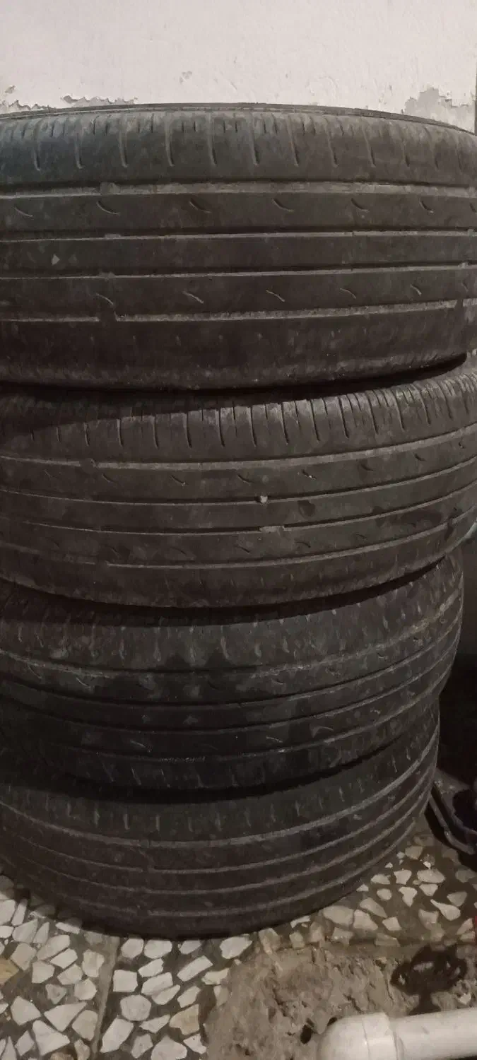 لاستیک گلدستون|قطعات یدکی و لوازم جانبی|رشت, حمیدیان|دیوار