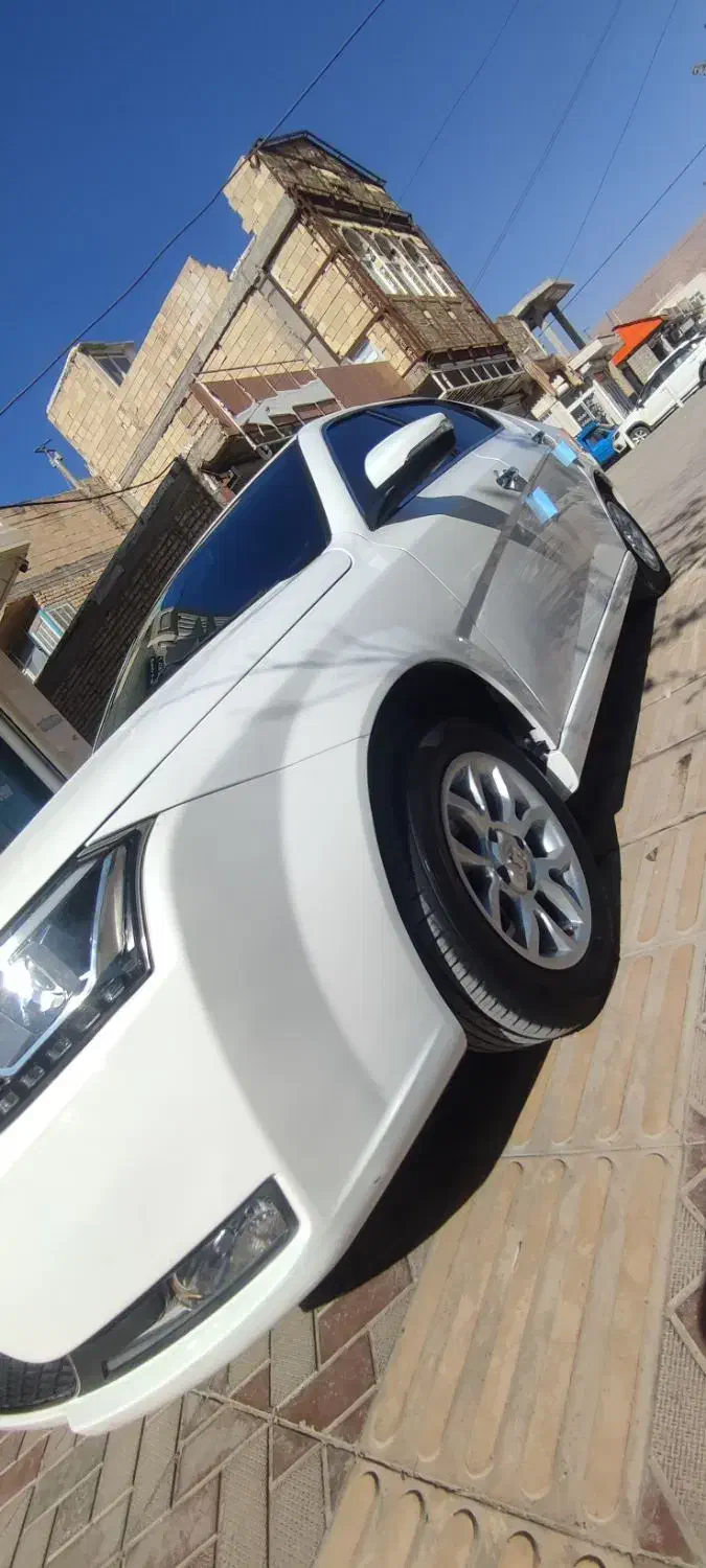 دنا پلاس بورسی|خودرو سواری و وانت|نجفآباد, شهید بهشتی|دیوار