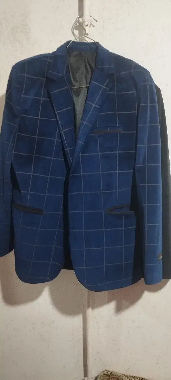 کت تک|لباس|کنگاور, |دیوار