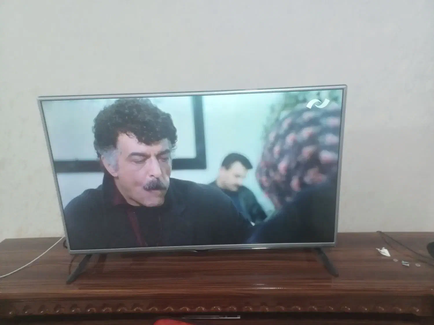 تلویزیون 43اینج ال جی اصلی|تلویزیون و پروژکتور|کرمانشاه, |دیوار