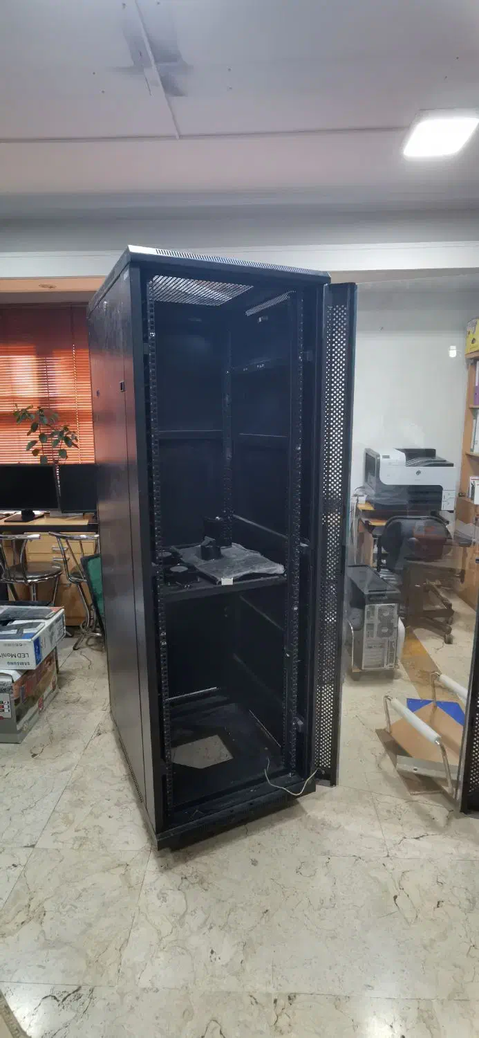 رک ایستاده ۳۸ یونیت|مودم و تجهیزات شبکه|تهران, نیلوفر|دیوار
