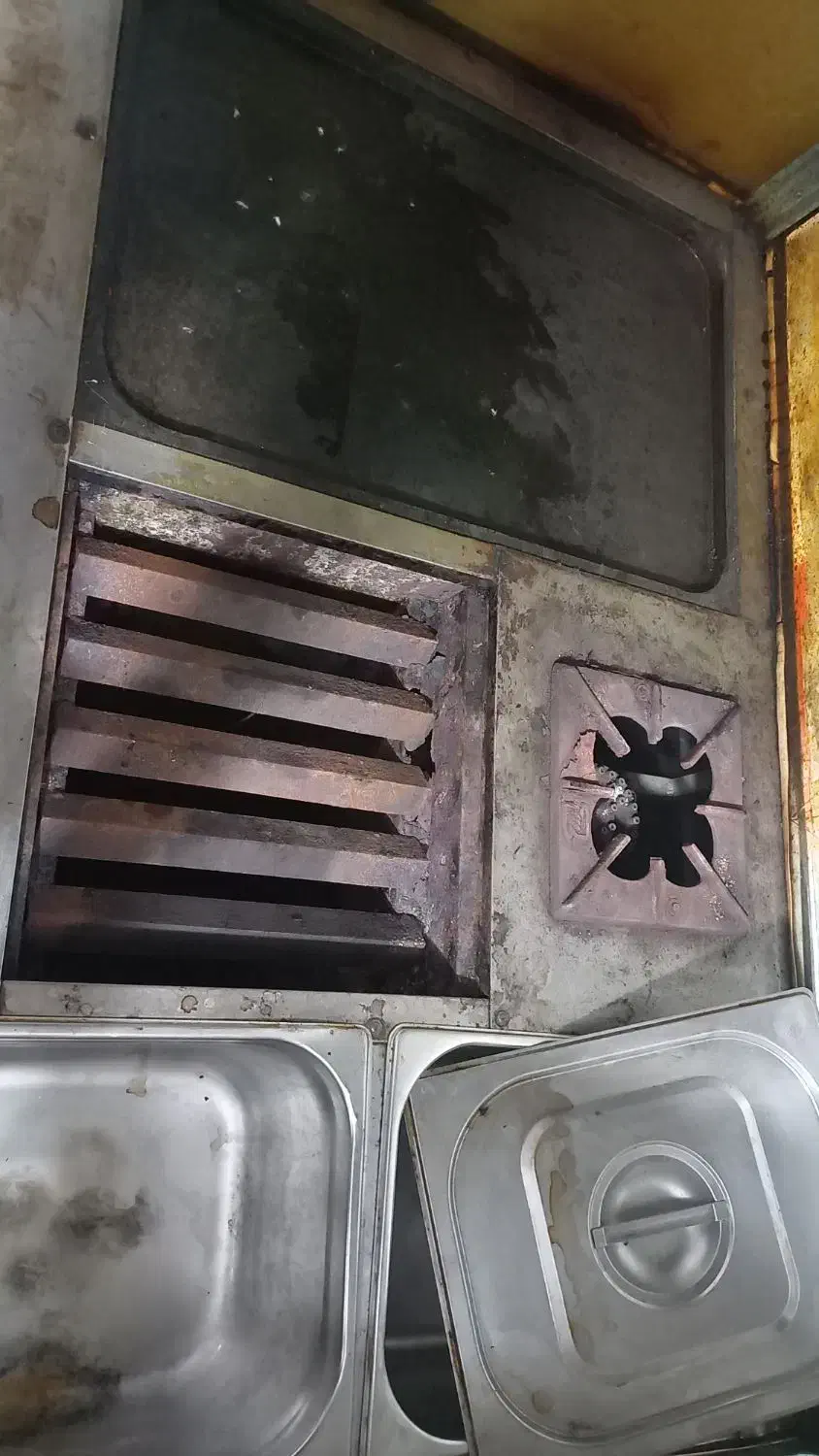 فر ساندویچی|کافیشاپ و رستوران|لاهیجان, طالقانی|دیوار