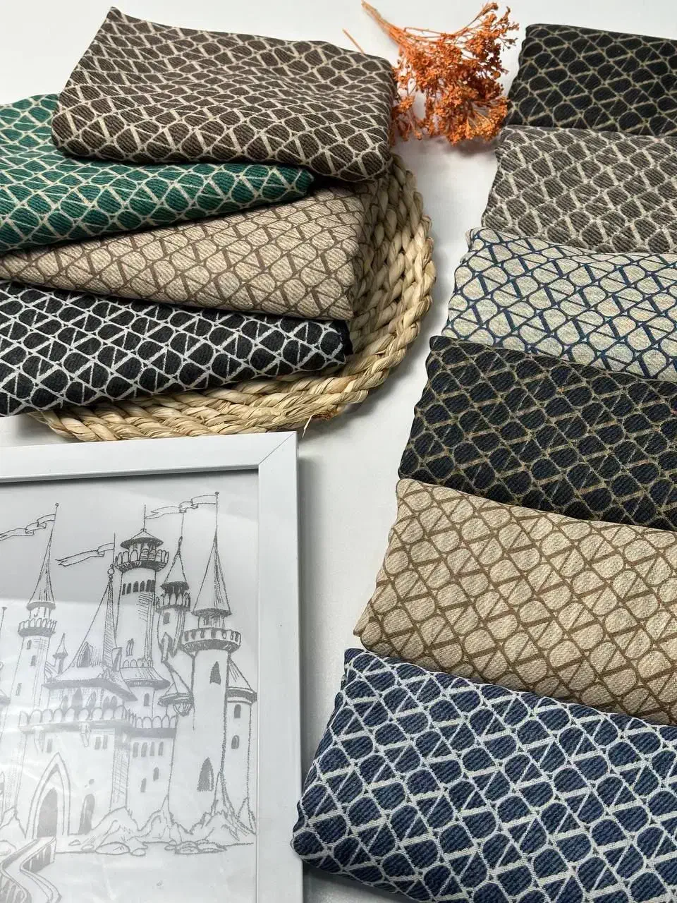 روسری پاییزه طرح ولنتینو دست دوز|لباس|زرند, |دیوار