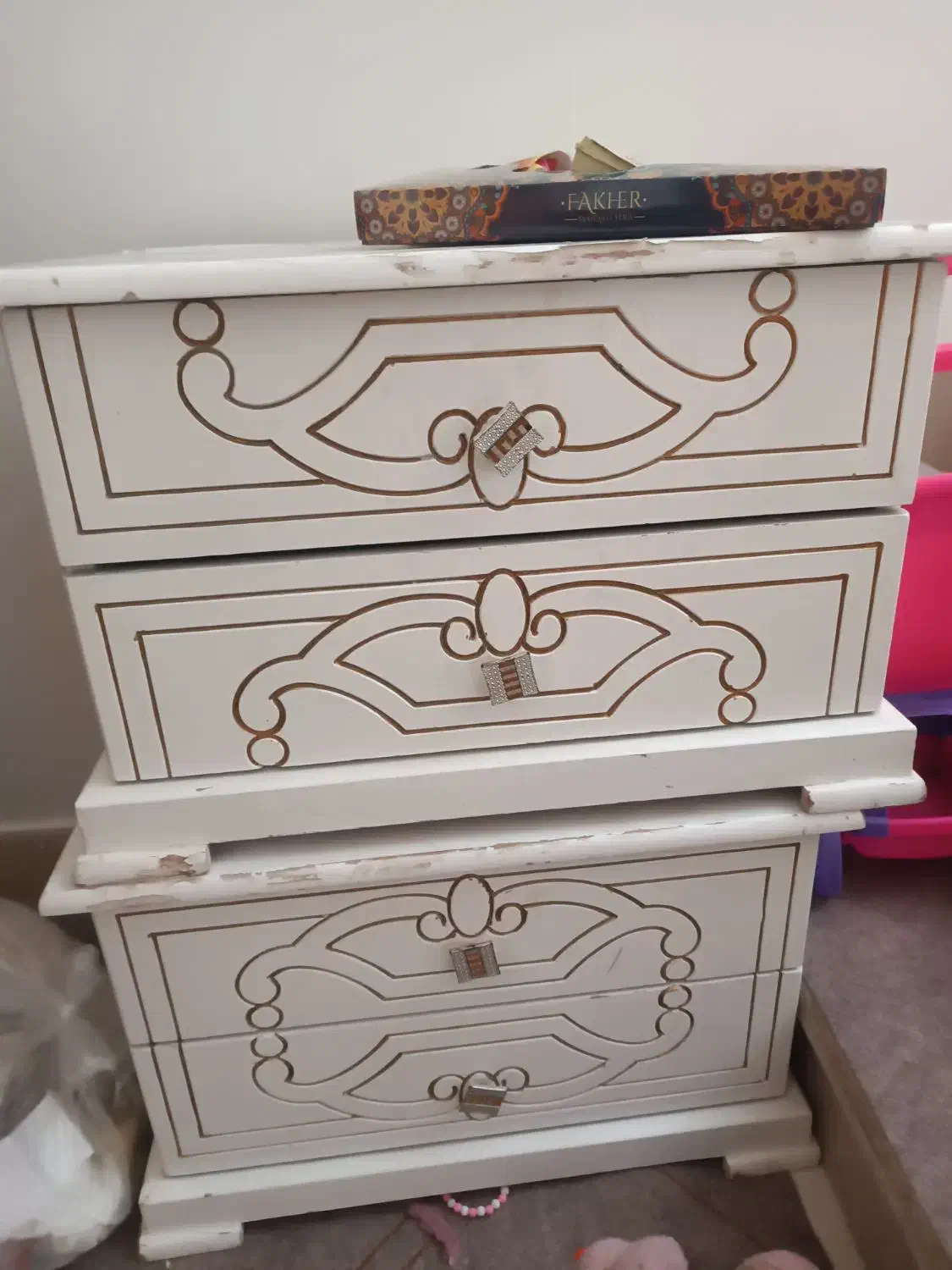 دراور|جاکفشی، کمد، دراور|صدرا-فارس, فاز ۱|دیوار