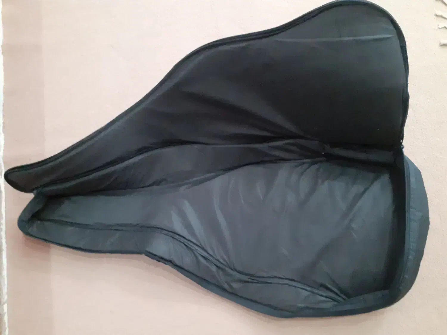 کیف گیتار|گیتار، بیس، امپلیفایر|خرم‌آباد, |دیوار