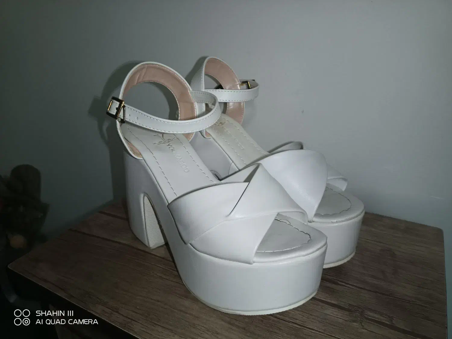 کفش عروس|کیف، کفش، کمربند|لار, |دیوار