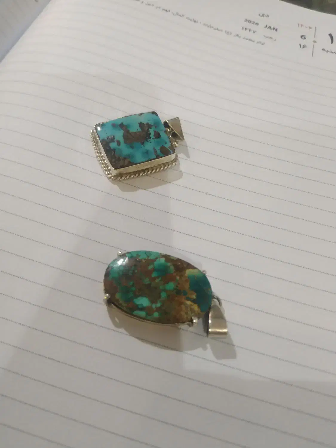 مدال نقره وانگشتر فیروزه نیشابورو50عددساعت|جواهرات|مشهد, سرافرازان|دیوار