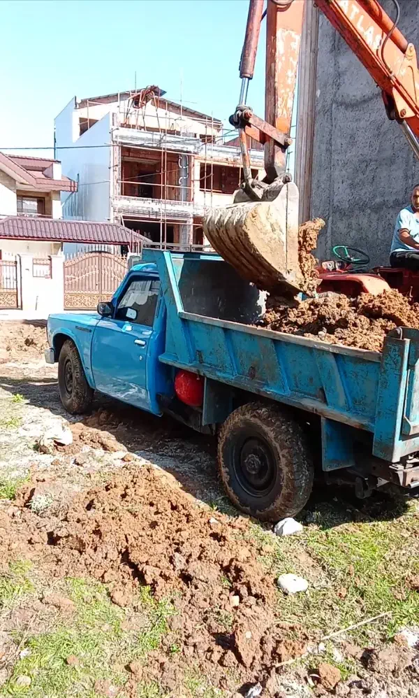 حمل بار شن ماسه خاک بیس با قیمت مناسب|خدمات حمل و نقل|چالوس, |دیوار