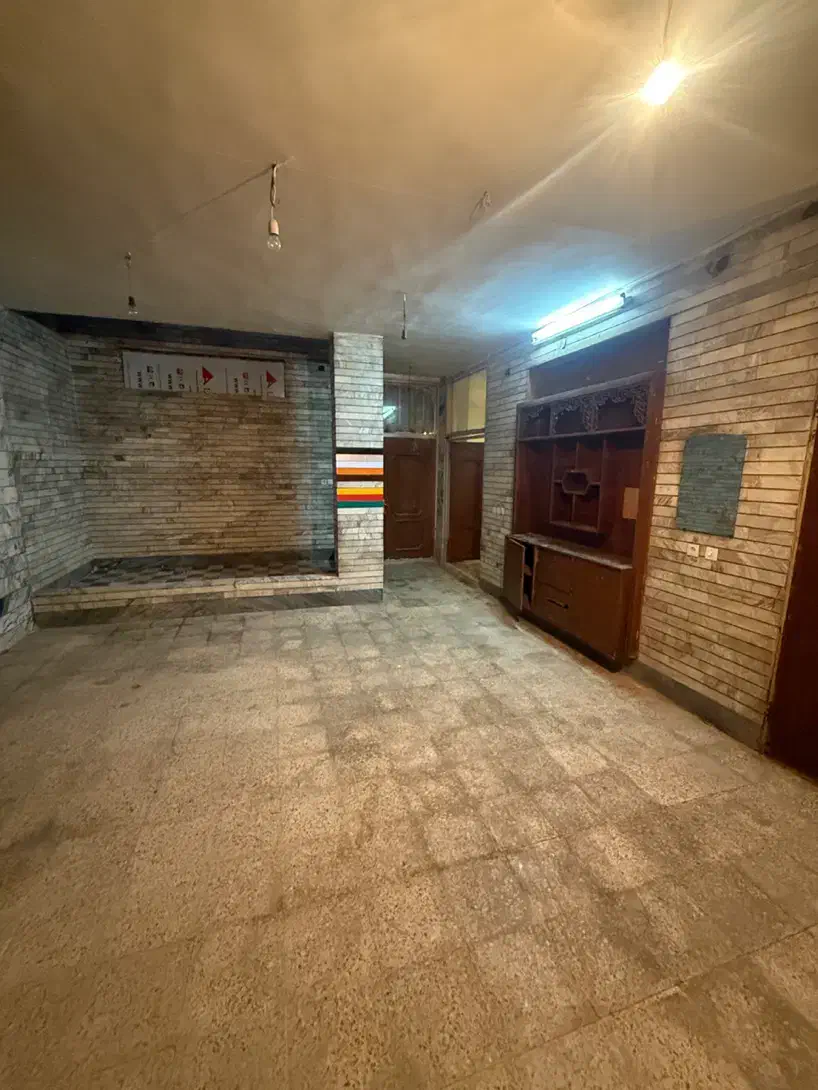 ۳۰۰متر ویلایی انبار ۳خواب ابونعیم(صادقی)|اجارهٔ خانه و ویلا|اصفهان, طامه|دیوار