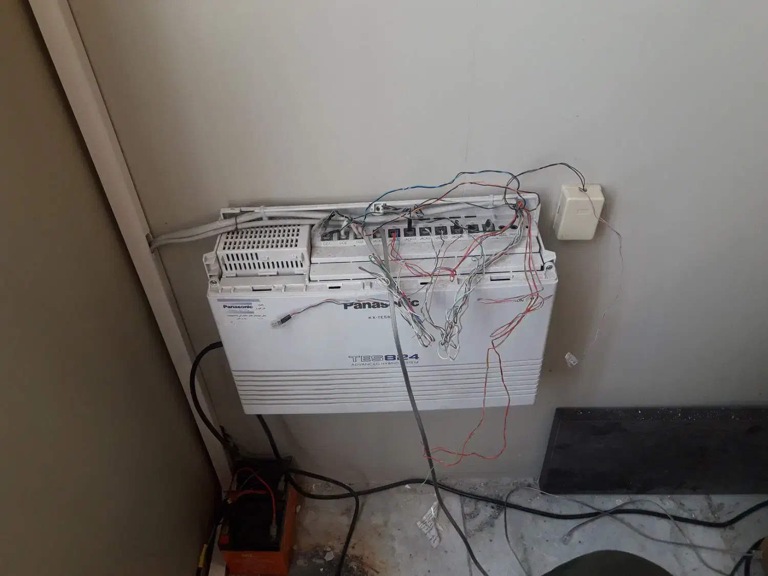 نصب و تعمیرات سانترال پاناسونیک|تلفن رومیزی|اندیشه, اندیشه فاز ۴|دیوار