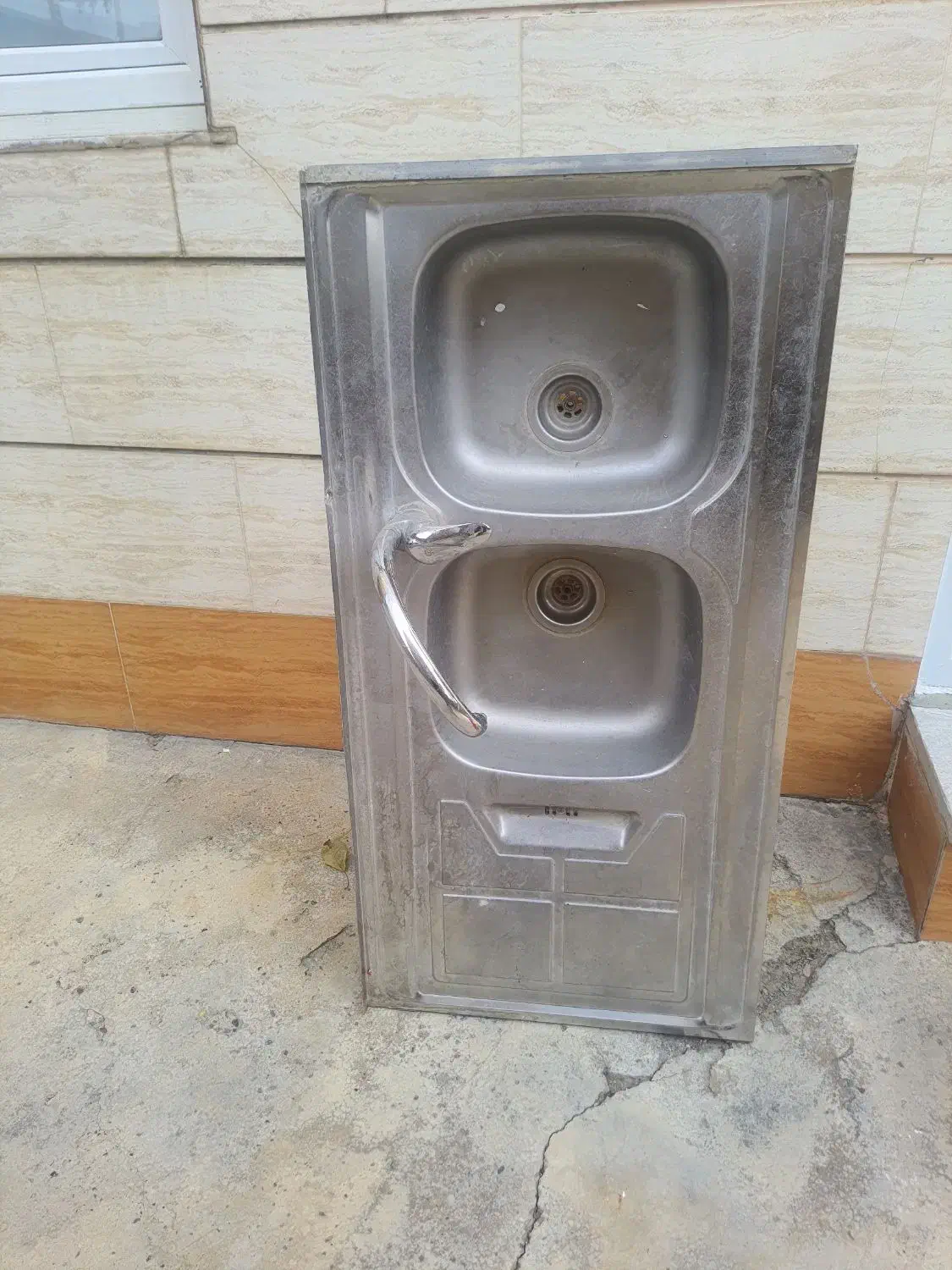 ظرفشوی کامل باشیروتجهیزات|مصالح و تجهیزات ساختمان|قروه, |دیوار