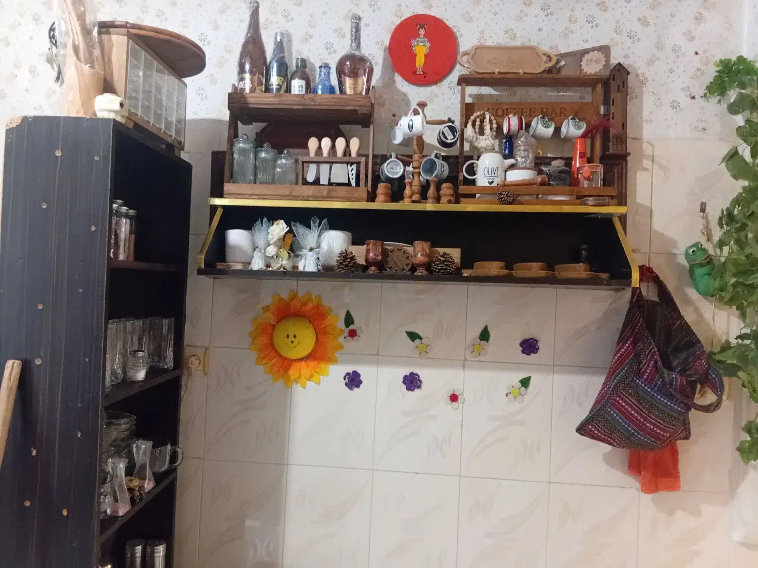 میخوام اسباب کشی کنم جای دیگه لازمم نمیشه|کتابخانه، شلف، قفسههای دیواری|مشهد, کوی ولیعصر|دیوار