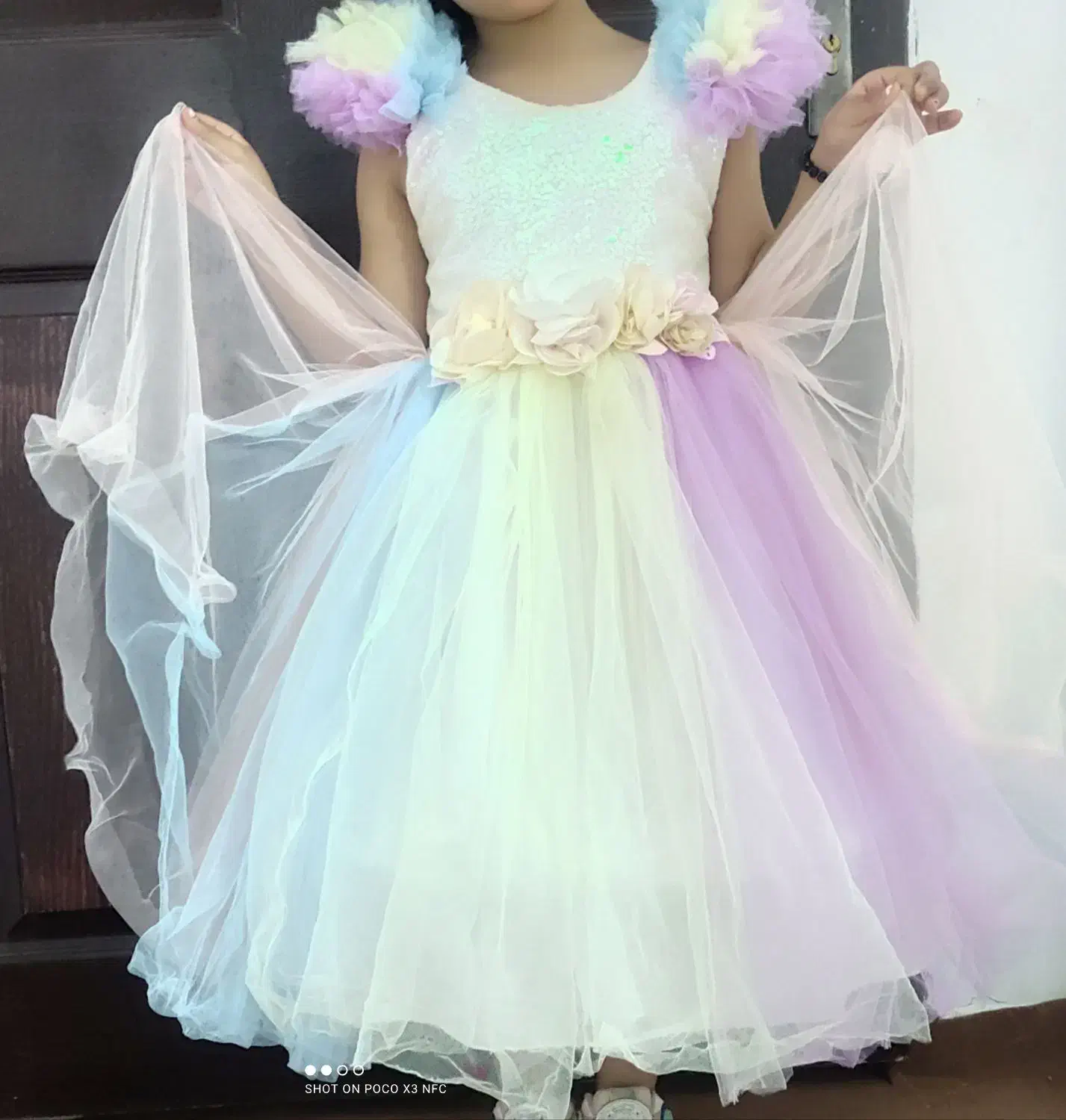 لباس عروس بچه گانه|لباس|قائن, |دیوار