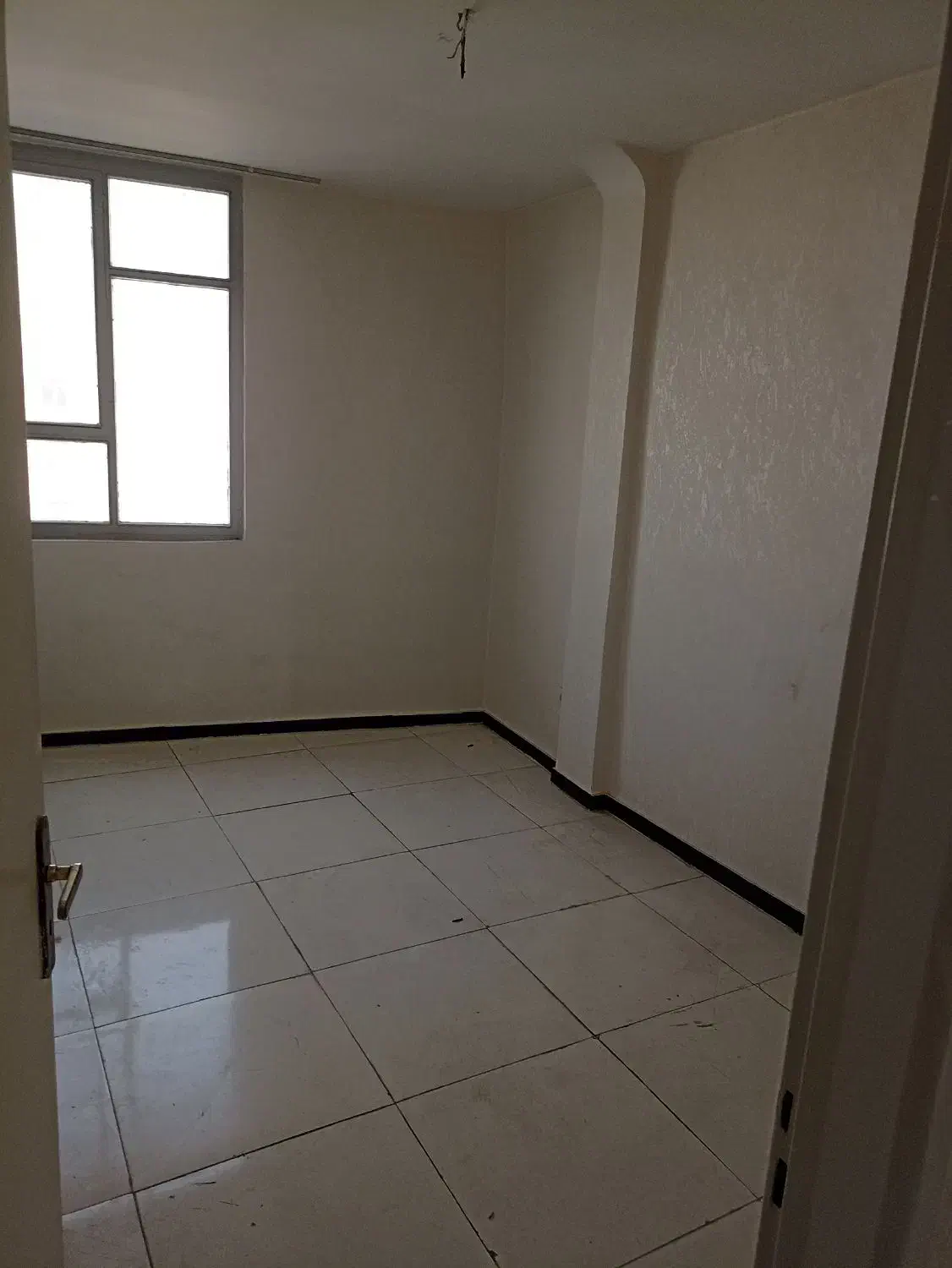 واحد 95 متری با آسانسور