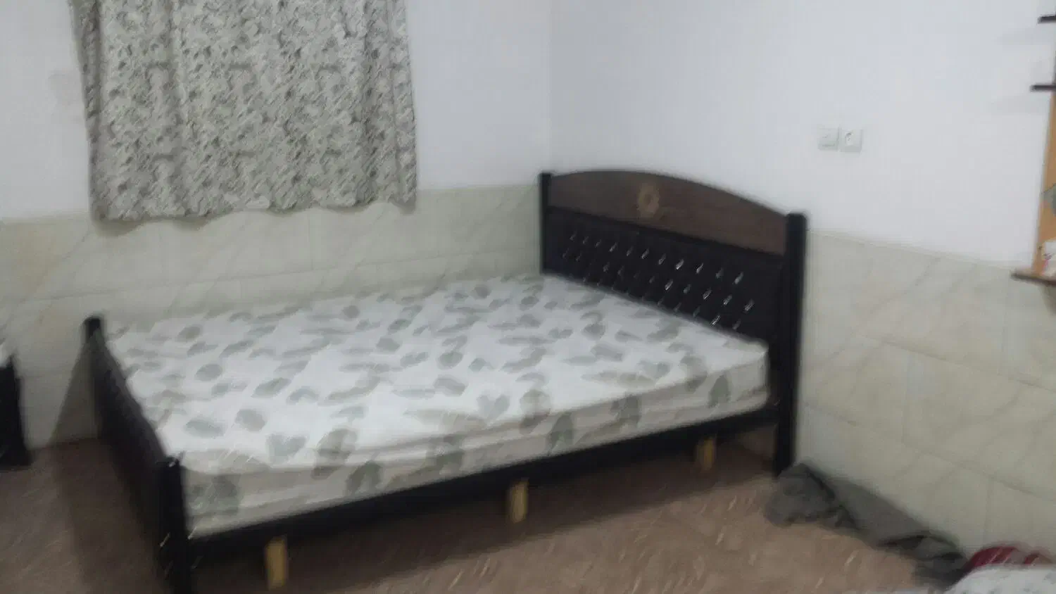 قیمت 4 میلیون نیم|تخت و سرویس خواب|زرقان, |دیوار