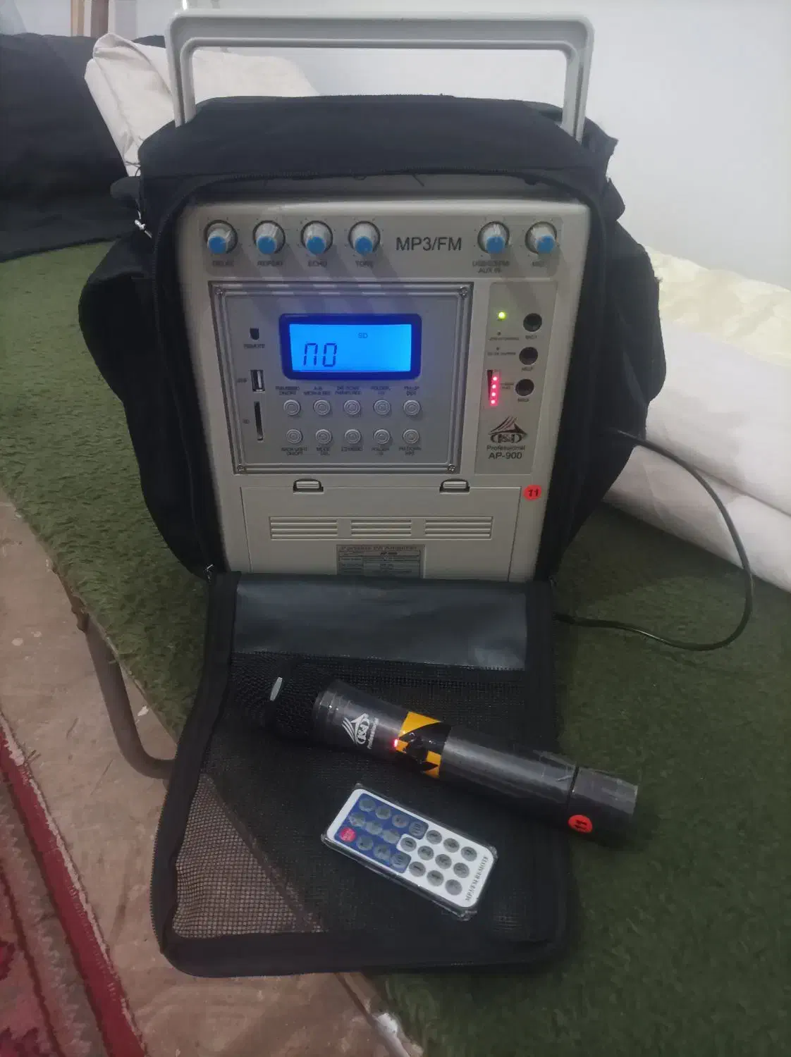 اکوهمراه شارژی رم خور وفلش خور بامیکروفن بیسیم|پخش‌کننده همراه|سلماس, |دیوار