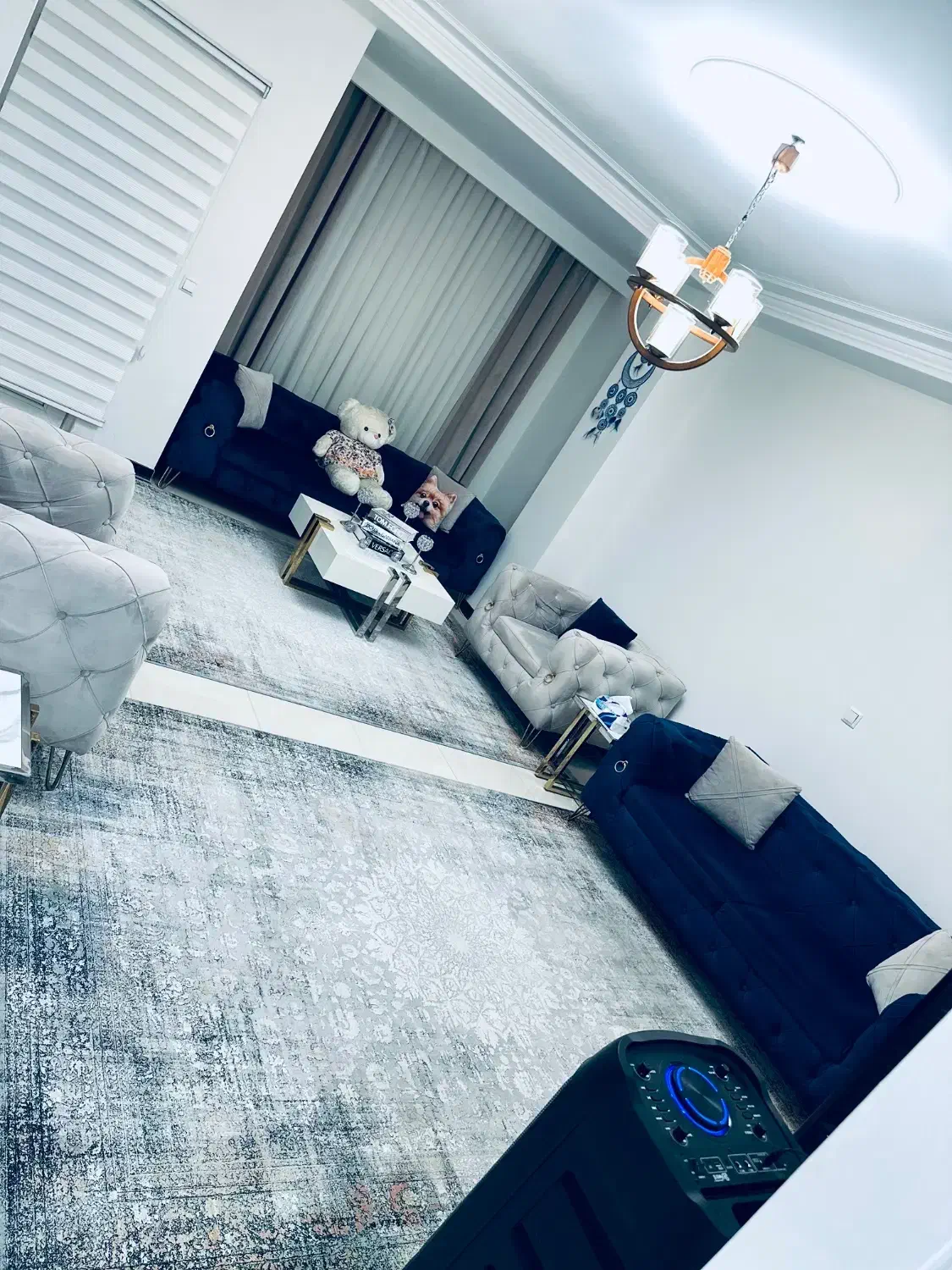 فرش ۶ متری ۱۲۰۰ شانه یه دست مبل چستر میز تلویزیون|مبلمان خانگی و میز عسلی|شهریار, شهریار|دیوار