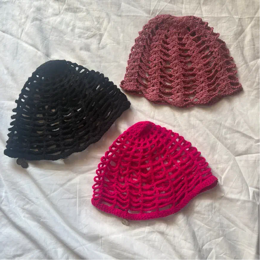 کلاه کاموایی دستبافت|لباس|اصفهان, آبشار|دیوار