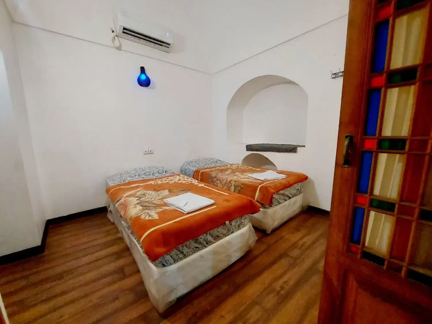 هتل سنتی،اقامتگاه بومگردی و سوییت|اجارهٔ کوتاه‌مدت آپارتمان و سوئیت|یزد, |دیوار