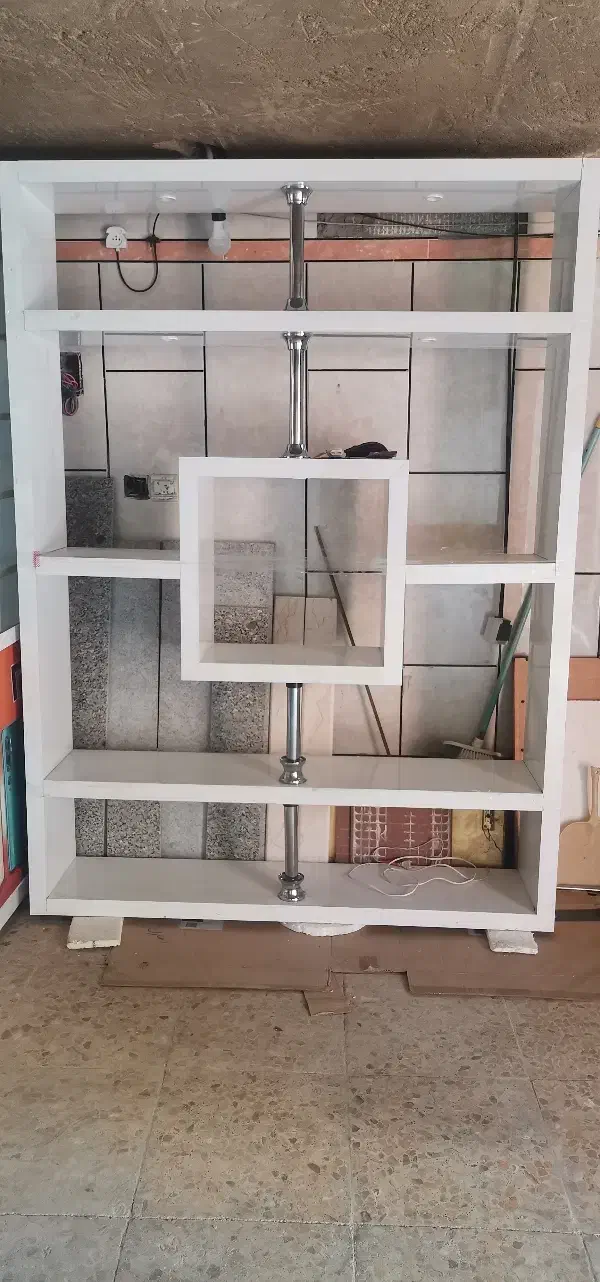 فروش دکوراسیون مغازه موبایل فروشی|فروشگاه و مغازه|خمینی‌شهر, |دیوار