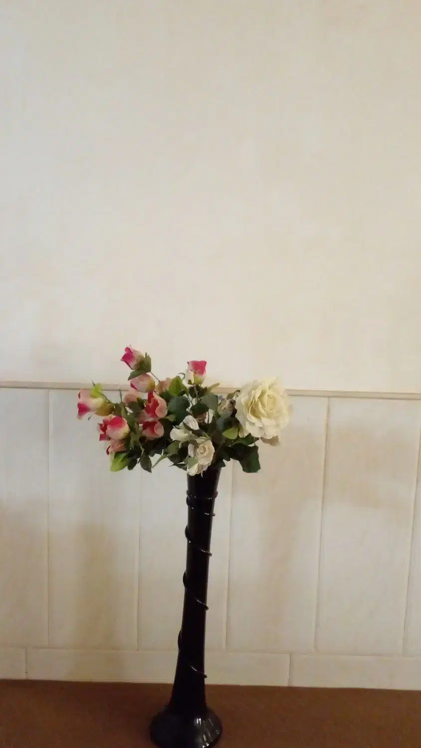 گلدان با گل|گل مصنوعی|اردکان, |دیوار