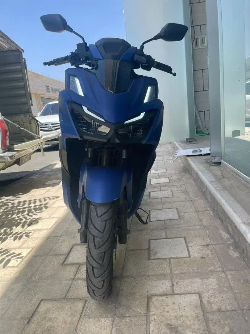 کم کارکرد بدون خط و خش|موتورسیکلت|اندیشه, اندیشه فاز ۱|دیوار