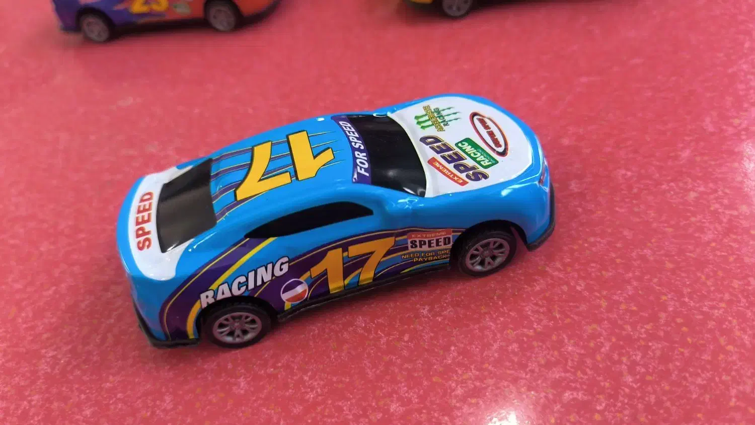 ماشین فلزی هم رسید|اسباببازی|گلبهار, شهر جدید گلبهار|دیوار