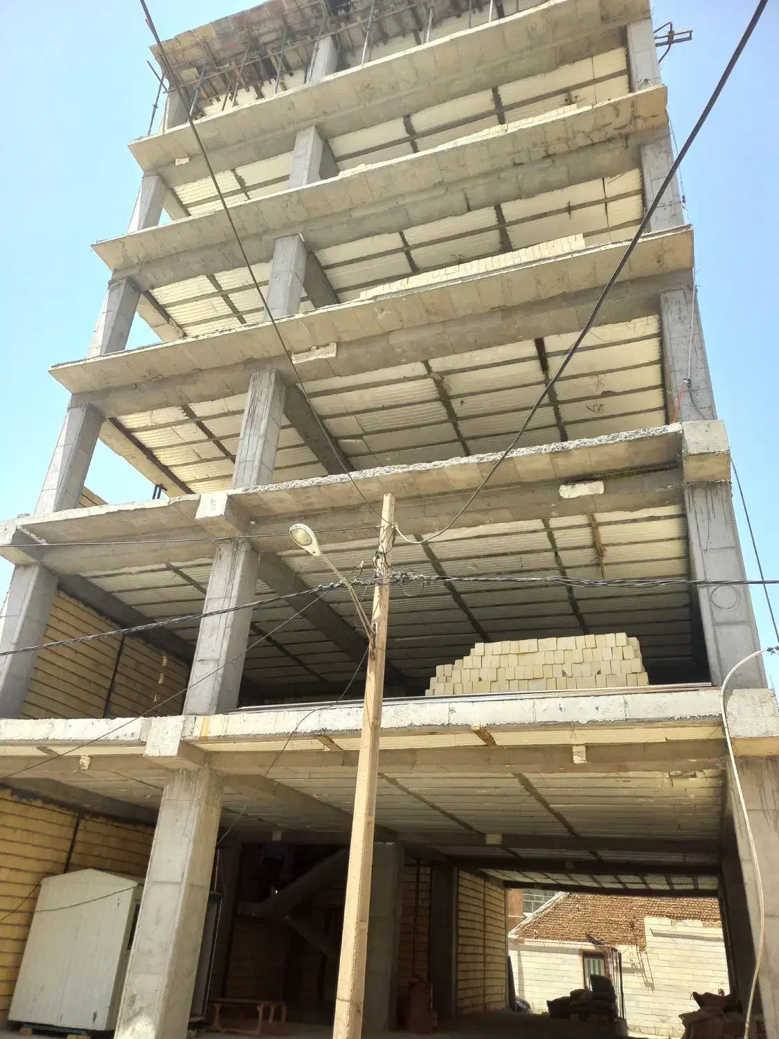 پیش فروش/۱۶۰متری تک واحدی/بَر بهاران|پیش‌فروش املاک|دورود, |دیوار