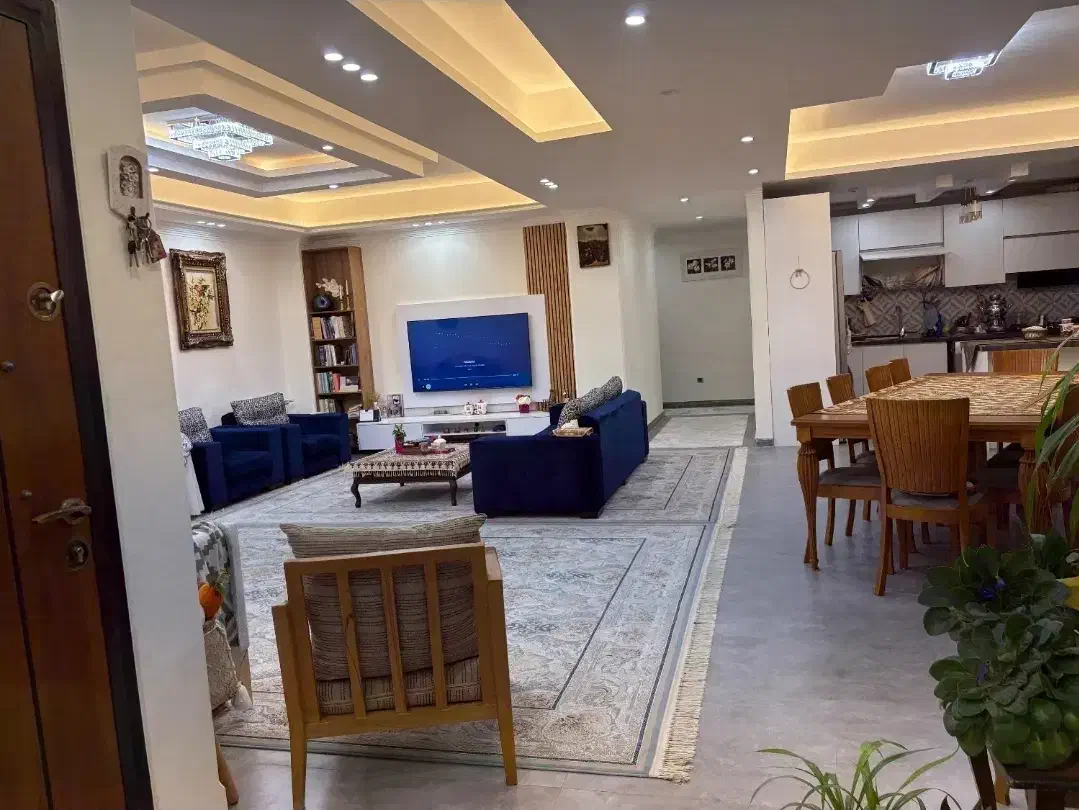 ۱۶۵ متری تک واحدی نزدیک به بر اصلی|فروش آپارتمان|رشت, بازار|دیوار