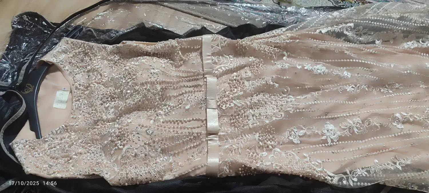 لباس مجلسی|عمدهفروشی|هشتگرد, هشتگرد قدیم|دیوار