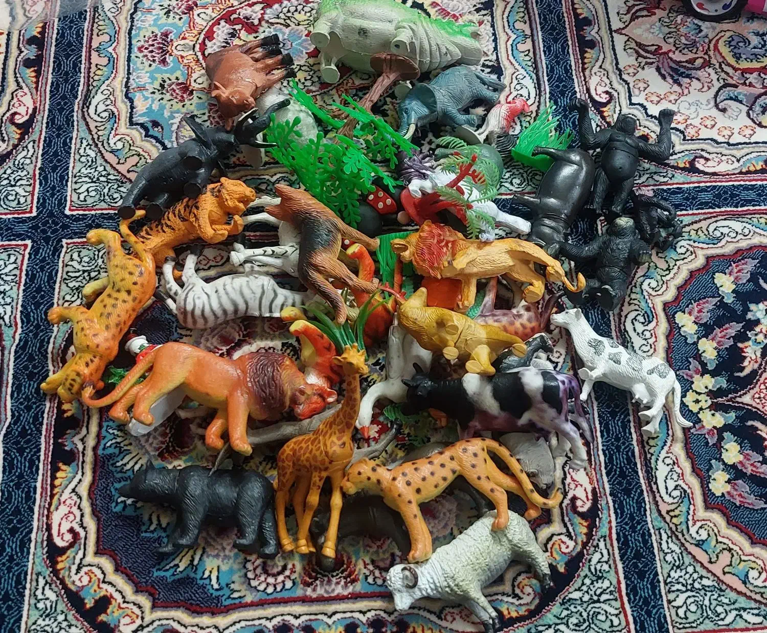 لگو اسباب بازی و حیوانات و ماشین فلزی|اسباببازی|برخوار, |دیوار