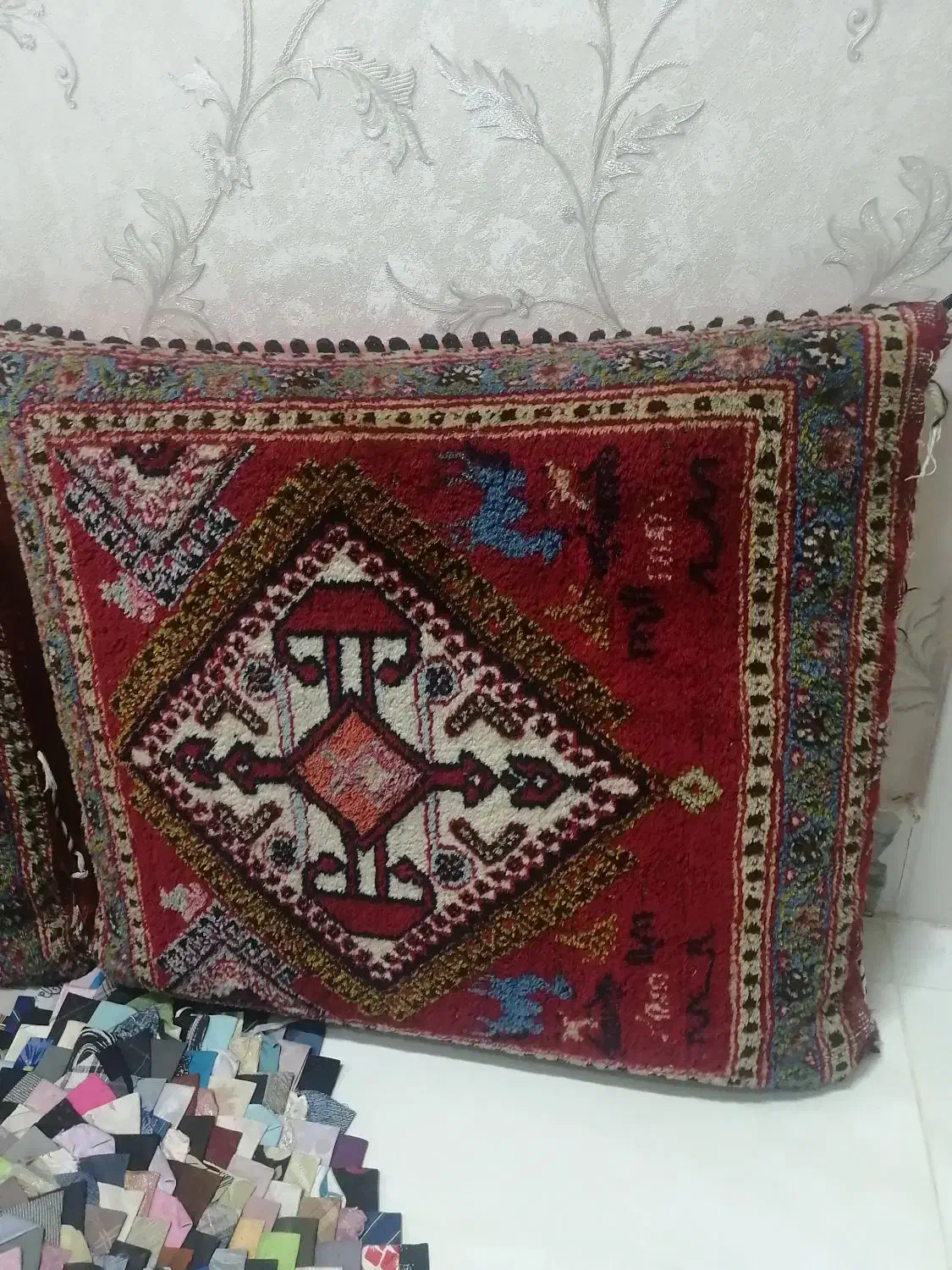 پشتی دستبافت|پشتی|مشهد, چهاربرج|دیوار