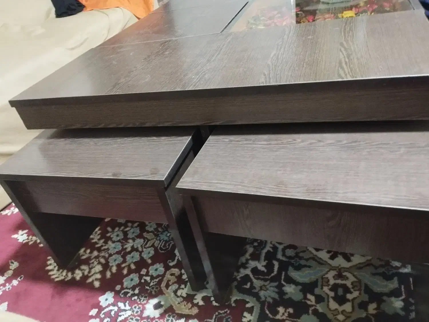 میز سالم قهوه ای چهار تامیز تو خودش است|مبلمان خانگی و میز عسلی|کاشمر, |دیوار