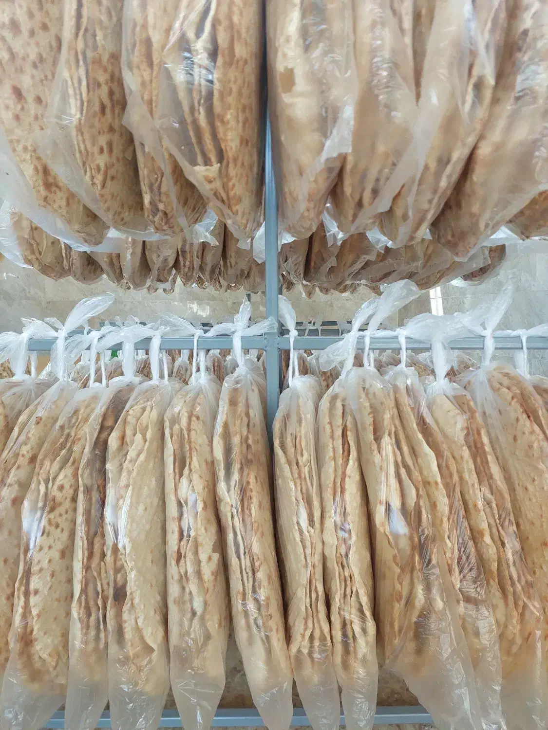 فروش عمده و تکی نان خشک سبوسدار و نان جو سبوسدار|خوردنی و آشامیدنی|هشتگرد, قاسم آباد بزرگ|دیوار