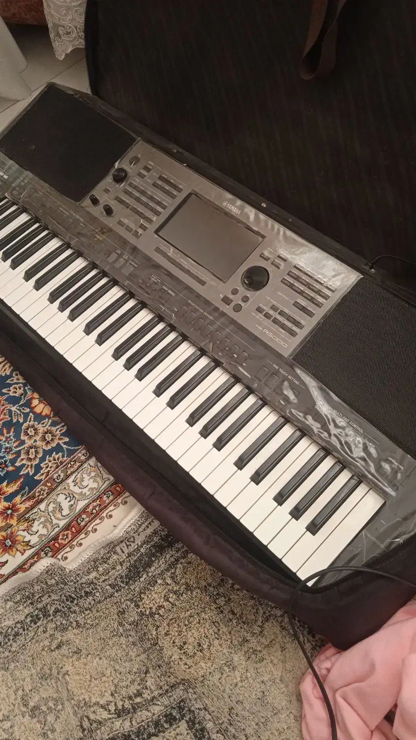 یاماهاe5000|پیانو، کیبورد، آکاردئون|نیشابور, گنبد سبز|دیوار
