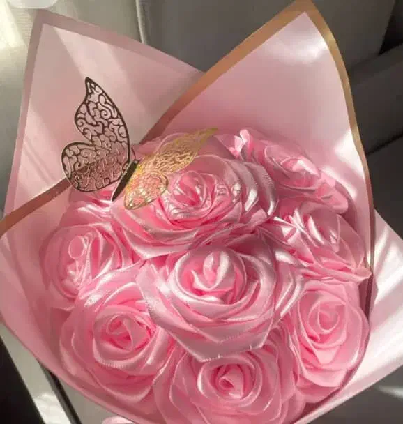 گل ربان و باکس|گل مصنوعی|ری, جوانمرد قصاب|دیوار