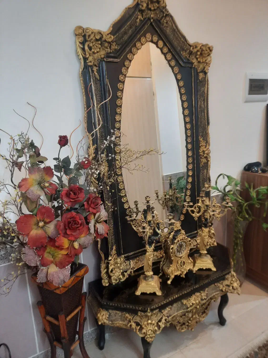 فروش کنسول آینه همراه باساعت وشمعدانی در کازرون|بوفه، ویترین، کنسول|کازرون, |دیوار