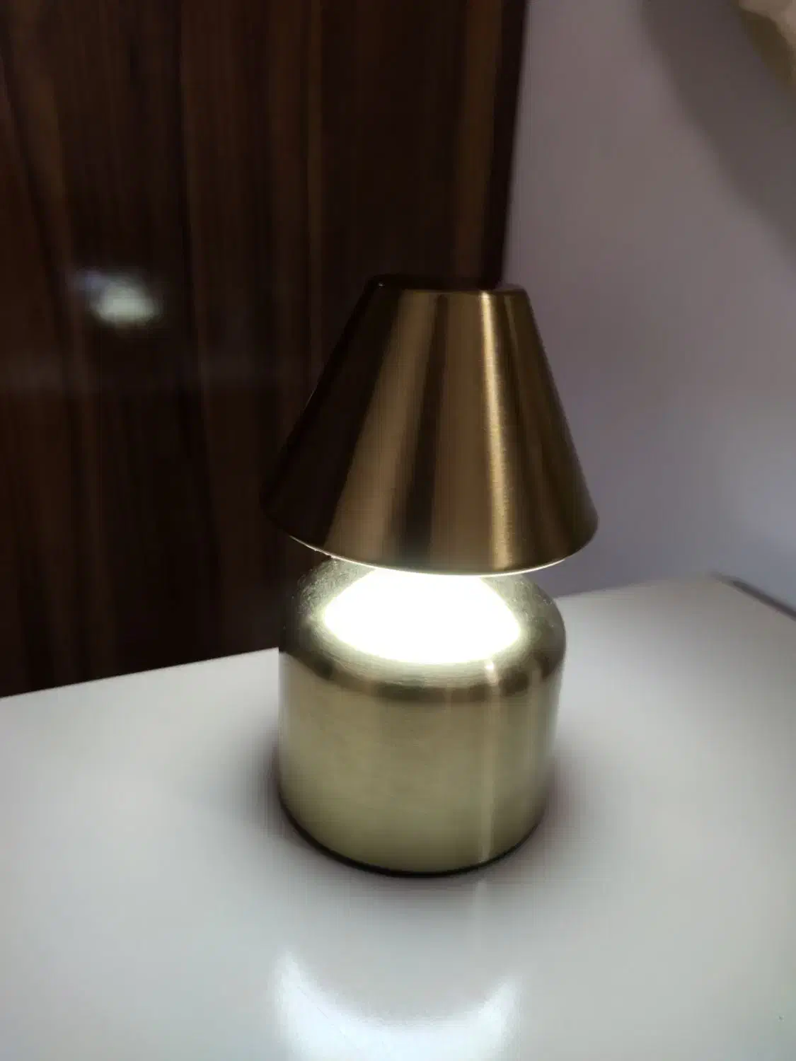 چراغ خواب|چراغ خواب و آباژور|رشت, حمیدیان|دیوار