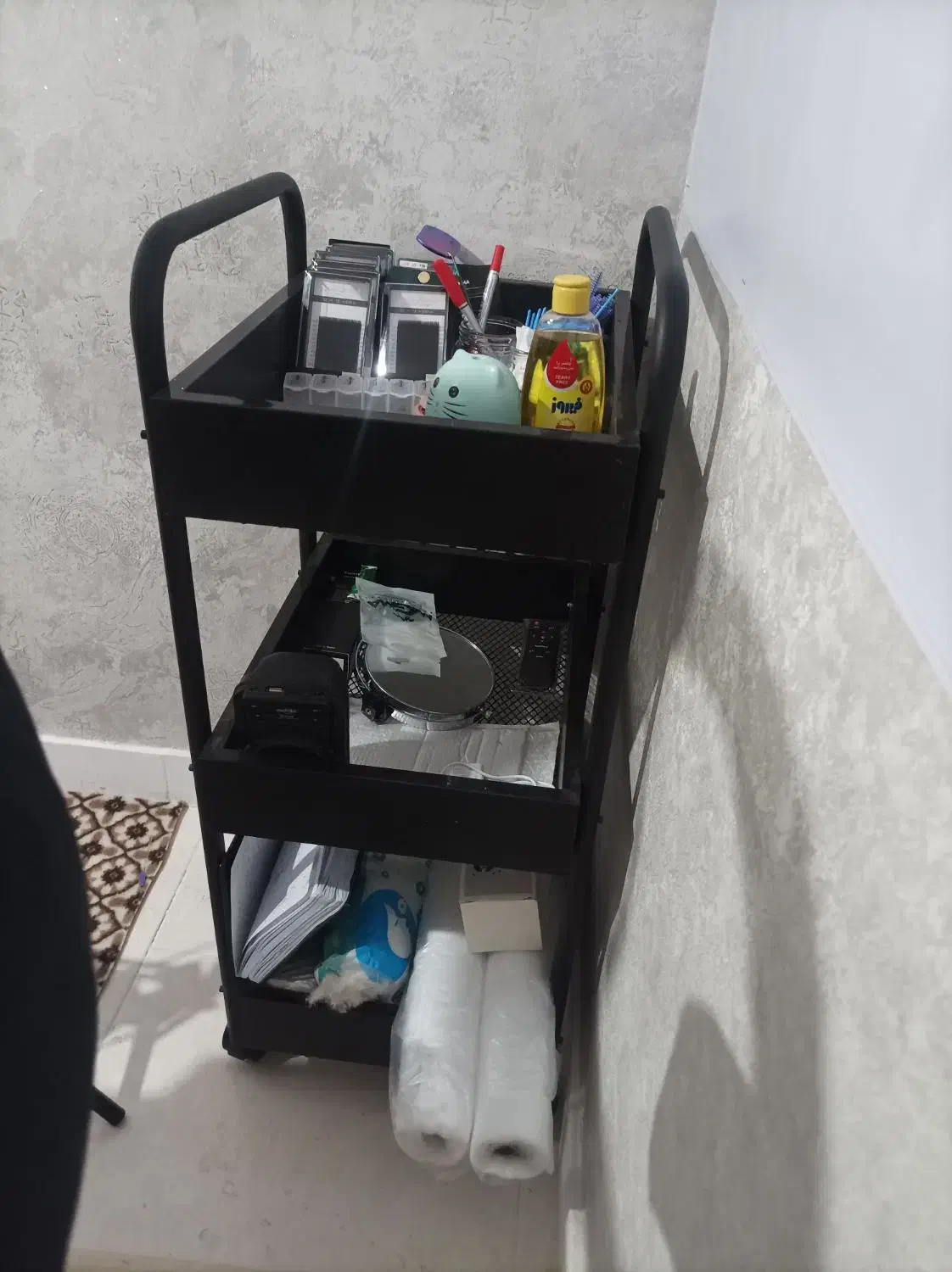 تخت اکستنشن مژه و صندلی استاد کار و ترولی|آرایشگاه و سالنهای زیبایی|دلیجان, |دیوار