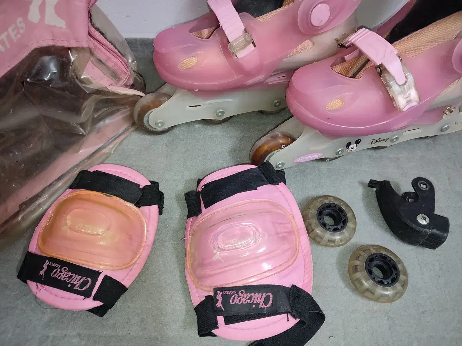 اسکیت شیکاگو نیمه حرفه ای|دوچرخه، اسکیت، اسکوتر|بجنورد, |دیوار