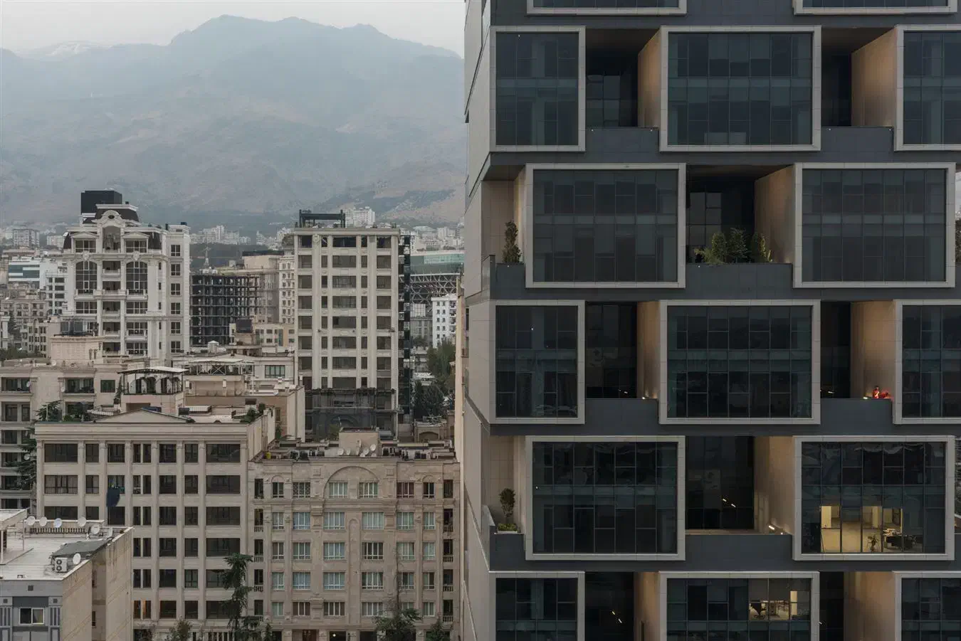 ۲۵۰۰ متر مستغلات سند اداری/نوساز|فروش دفتر کار، اتاق اداری، مطب|تهران, میرداماد|دیوار