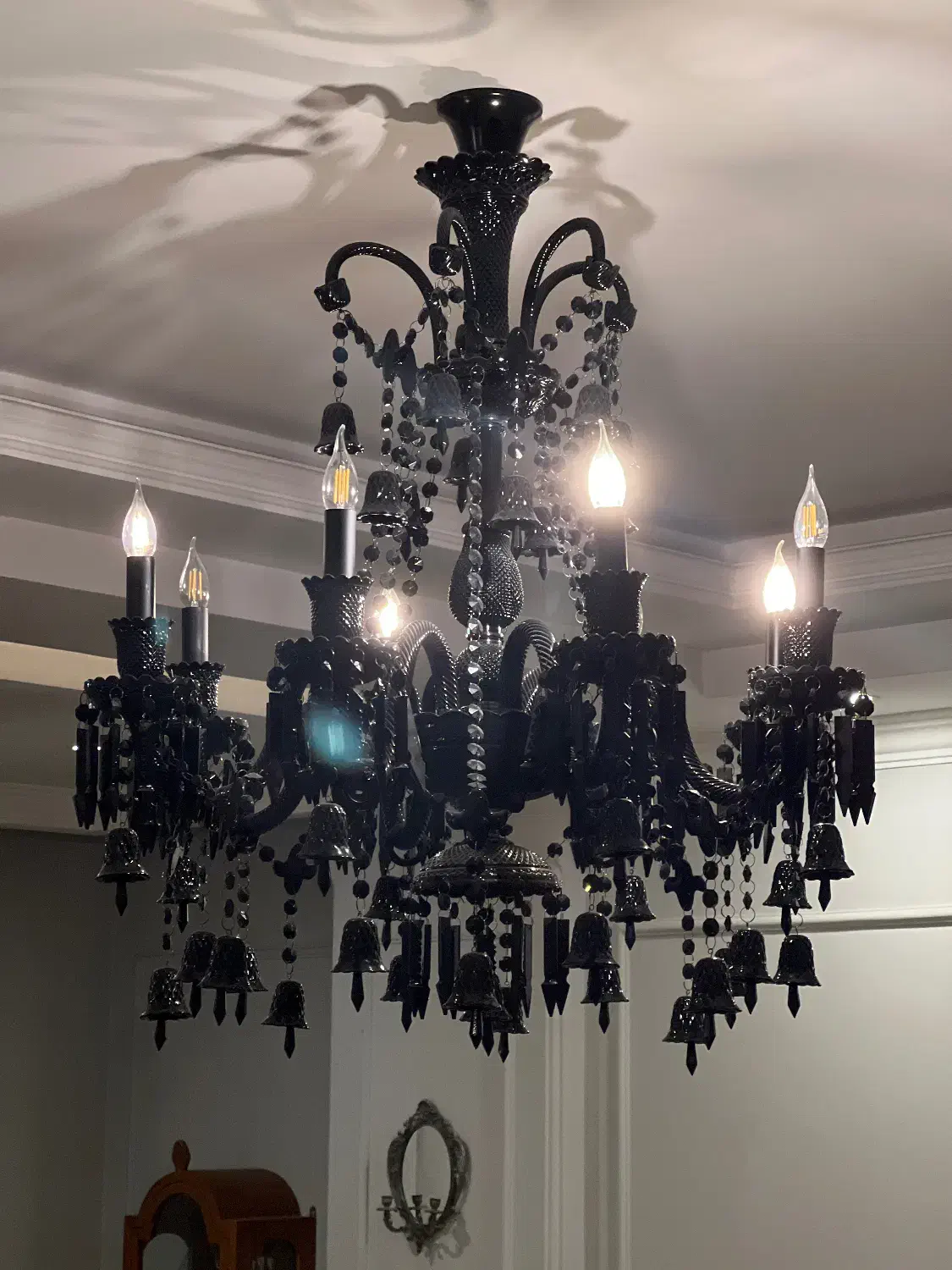 لوستر مشکی ۲۵ ملیون تومان|لوستر و چراغ آویز|تهران, اقدسیه|دیوار