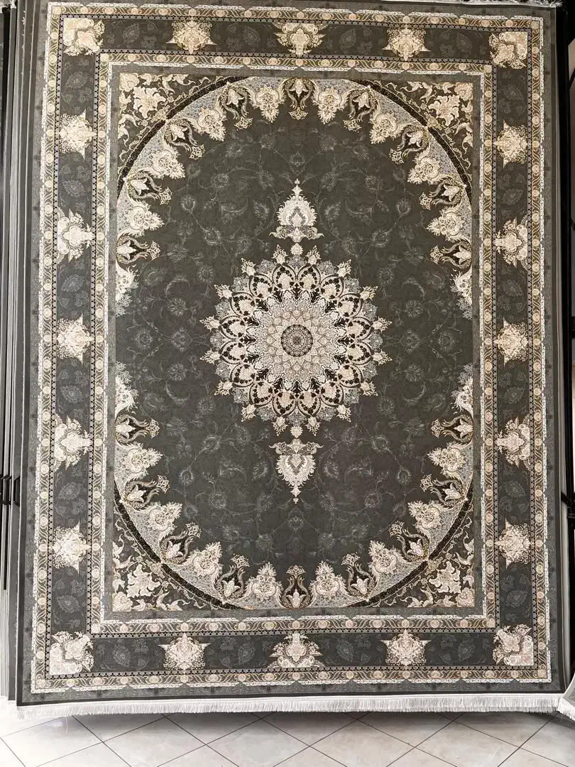 فرش گل برجسته هزار شانه طرح ارغوان|فرش|سیرجان, |دیوار