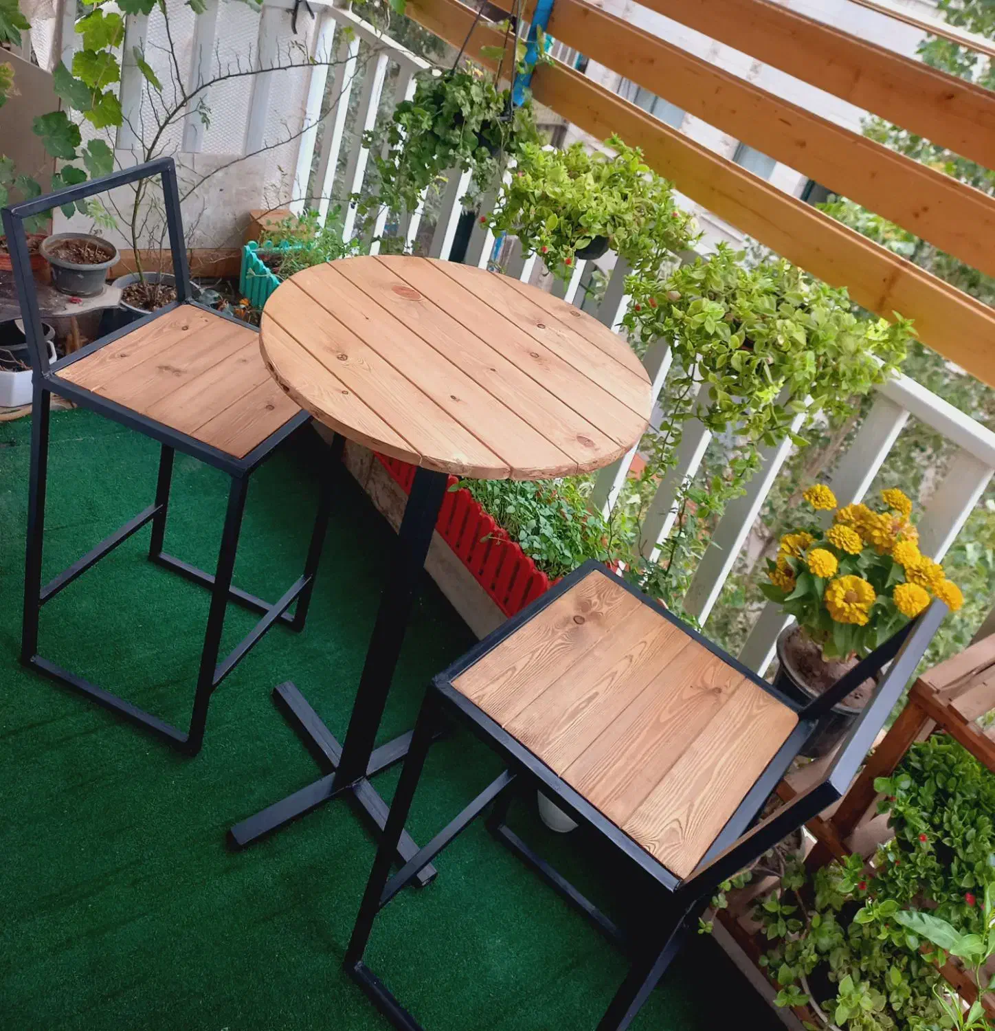 ست میز و صندلی چوب و فلز|مبلمان خانگی و میز عسلی|کرج, کیانمهر|دیوار