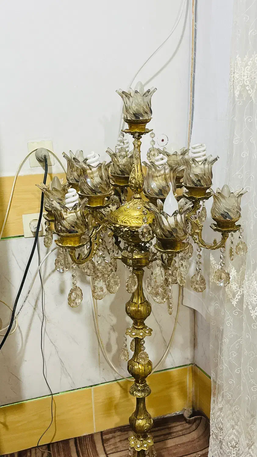 چراغ ایستاده برنجی|چراغ خواب و آباژور|خمین, |دیوار