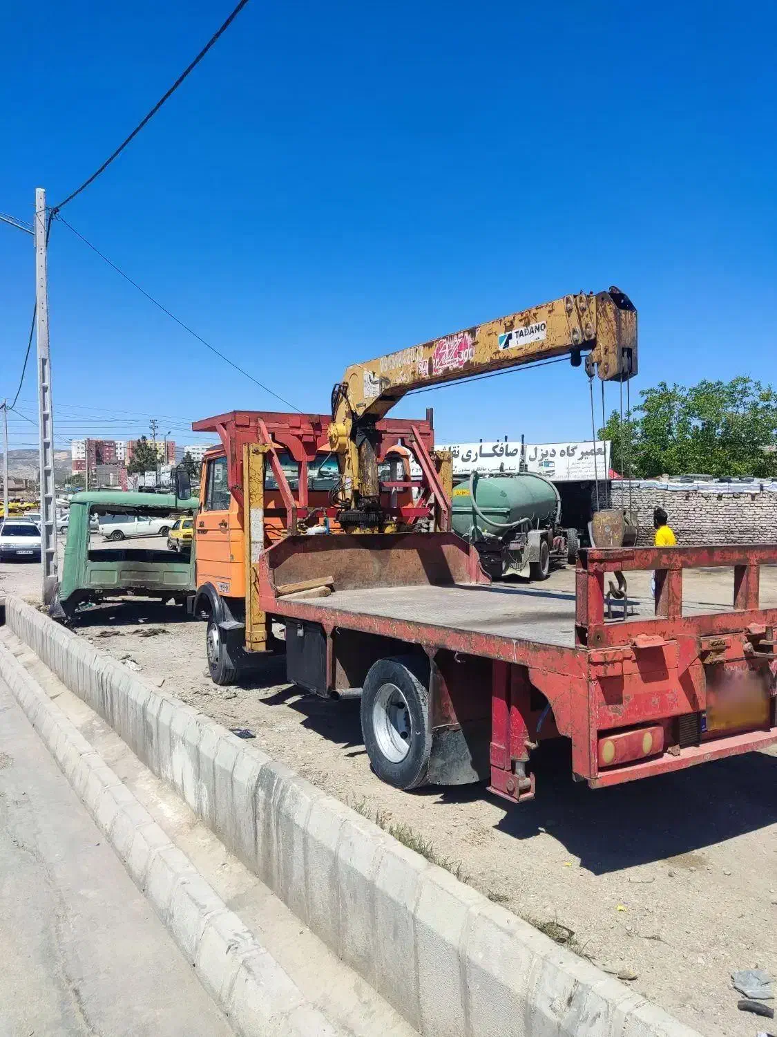 خاور۶۰۸جرثقیل|خودرو سنگین|مشهد, حجت|دیوار